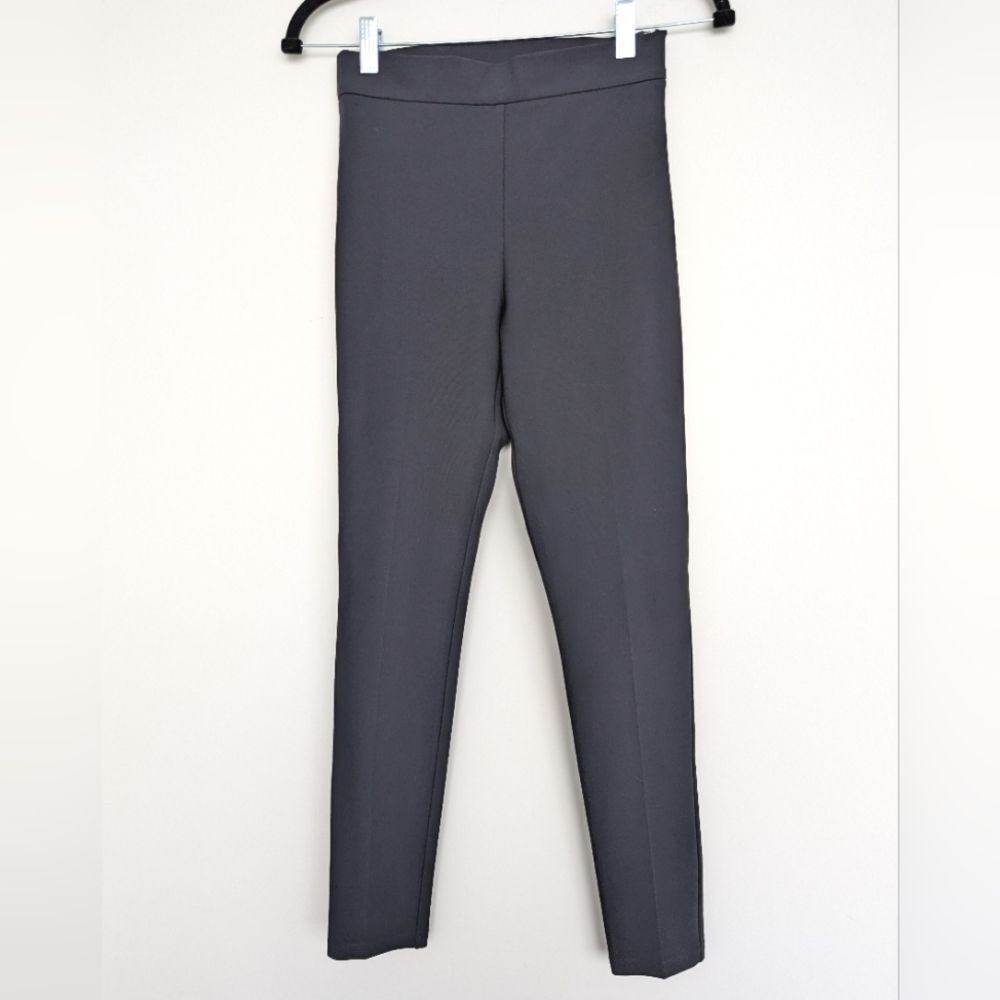 Max Mara Women's Tapered Dress Pants Side Zip Sz Italian 38 US S Quiet Luxury